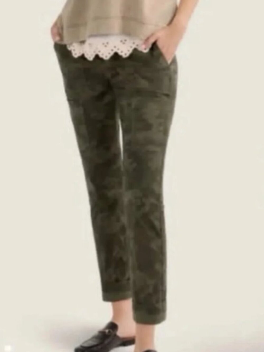 CAbi - NWOT - Amelia Pants - 6694 - Size 0